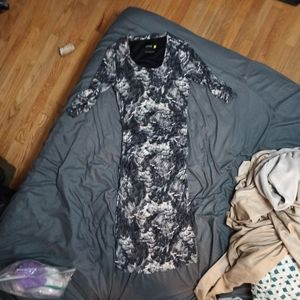 Women's Midi Lysse dress Sz Small.